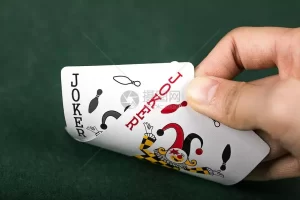 比牌阶段-在线大小扑克游戏玩法